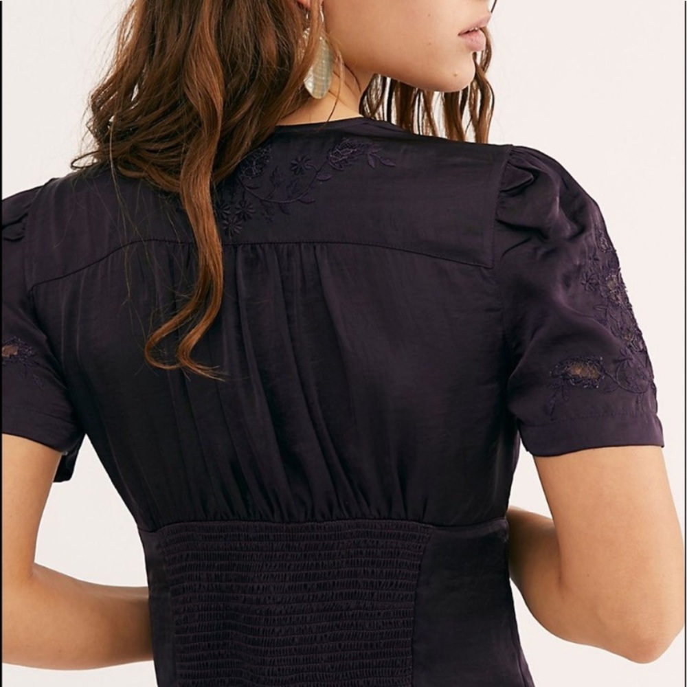 BEAUTIFUL FREE PEOPLE AMOR BLOUSE PLUM COLOR SILKY FABRICATION SIZE M - Picture 5 of 11